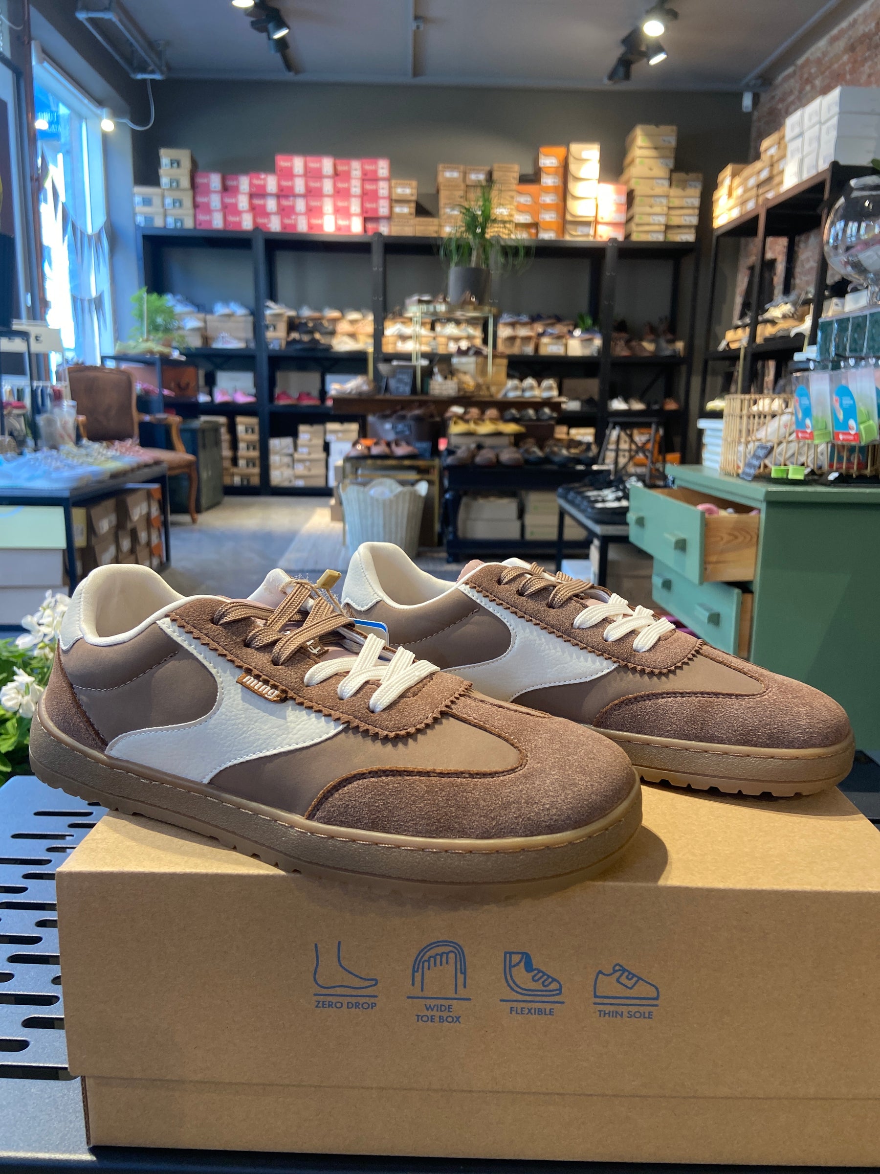 MTNG -  AMBER MOCHA/ BUTTER OFF WHITE