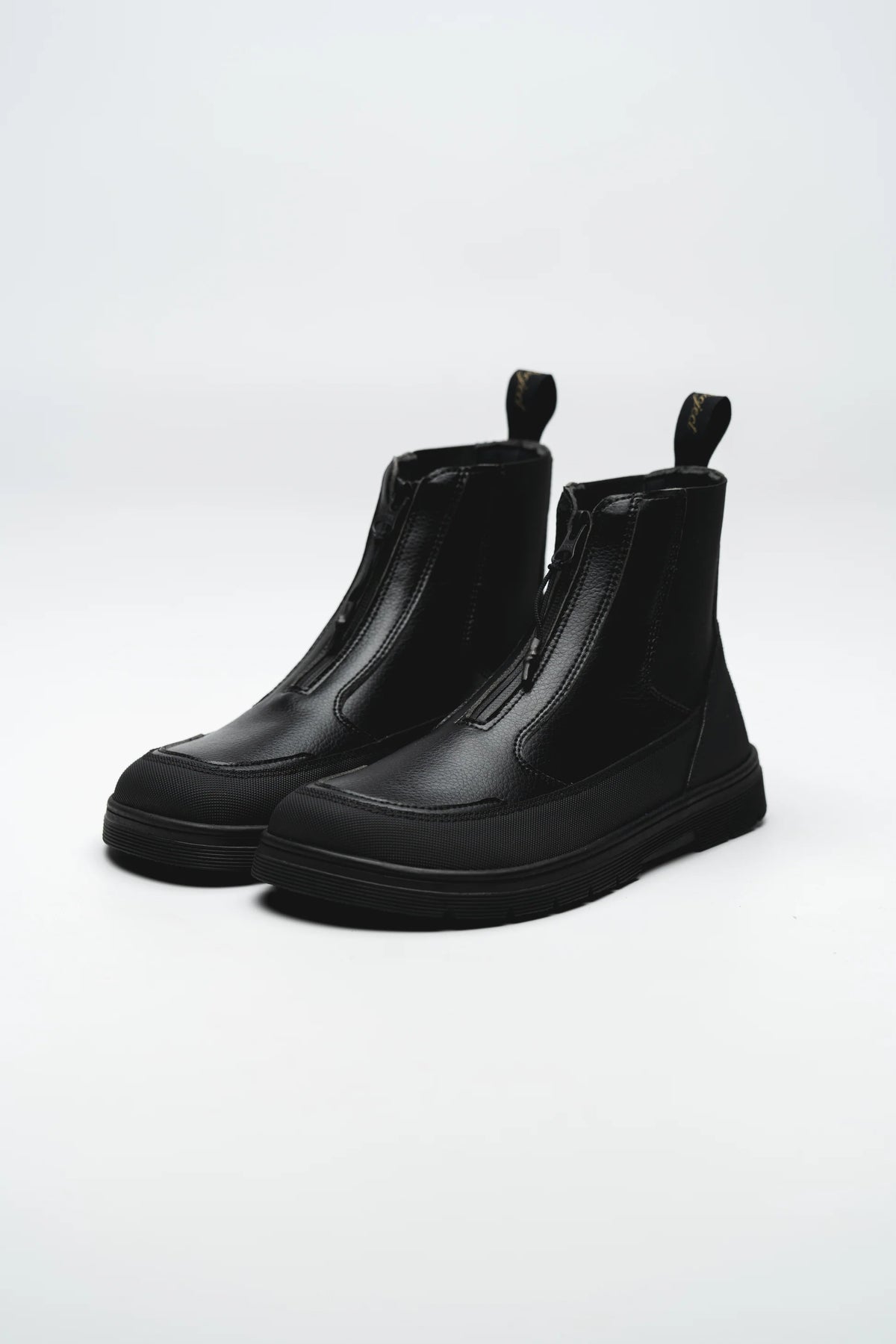 OHNE - Zuri Chelsea Boot, Black