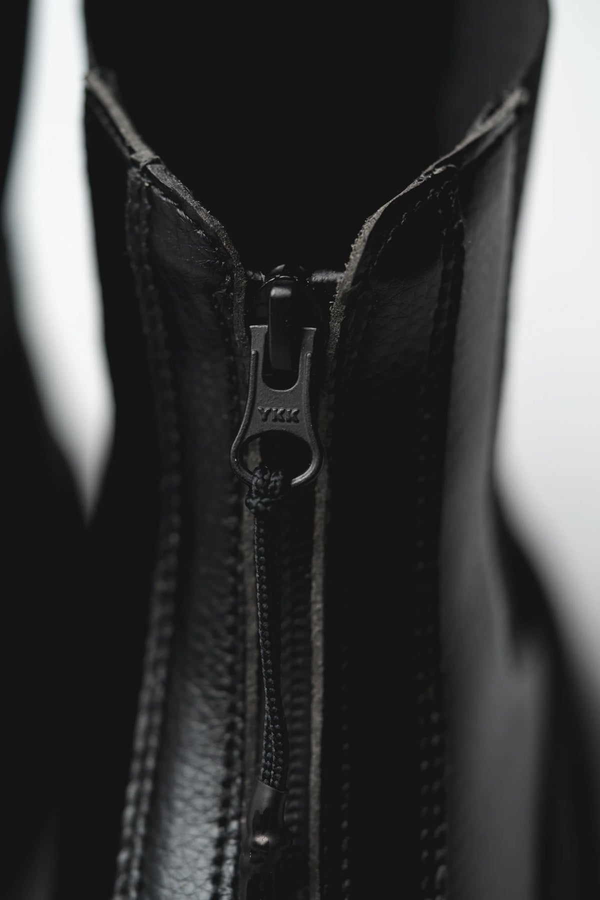 OHNE - Zuri Chelsea Boot, Black