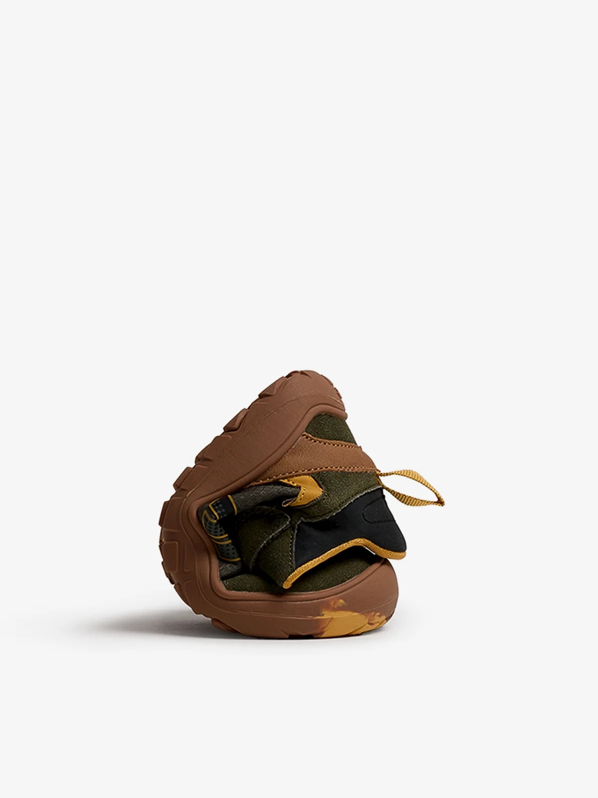 MTNG - 49097 AMBER KAKHY