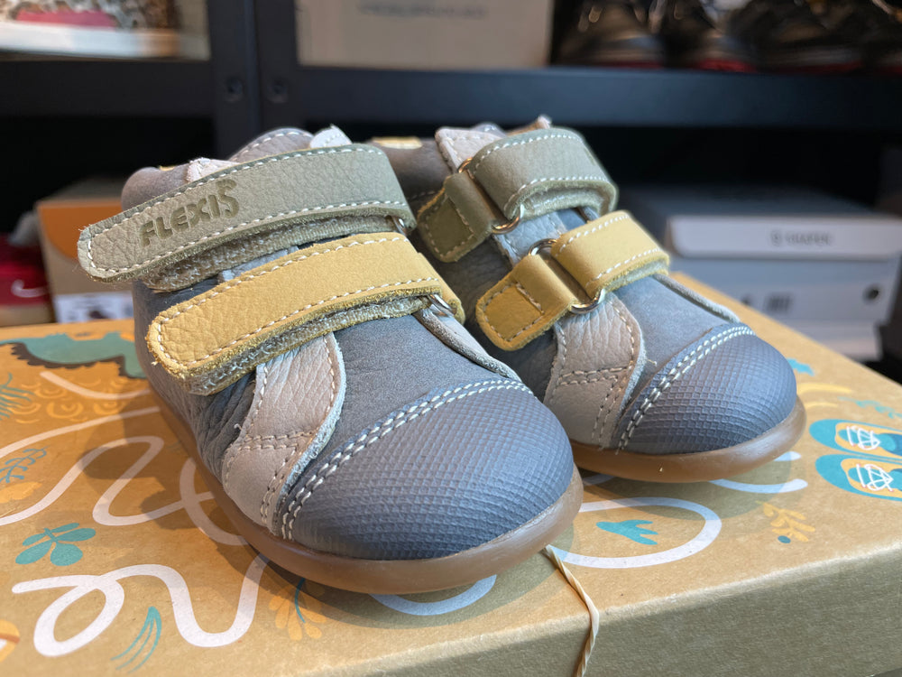 Flexi Nens - Hilda Kaki