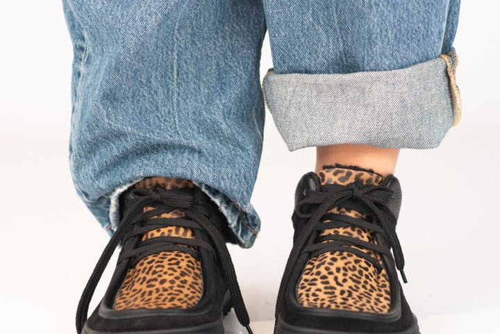 Magical Shoes - Monet Leo