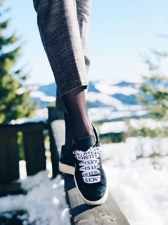 Den Lush Lace – Statement Skosnören med LUSH LACES-tryck: 120cm/47,2 tum
